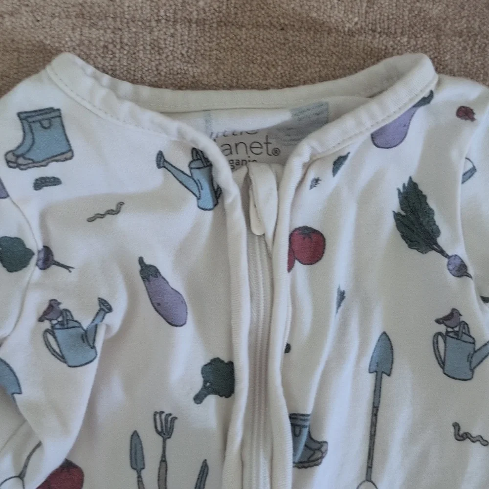 Carter's Little Planet 6 Month Sleep and Play Footed Onesie - Picture 3 of 7